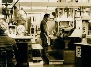 linea-tiempo-micro-1975